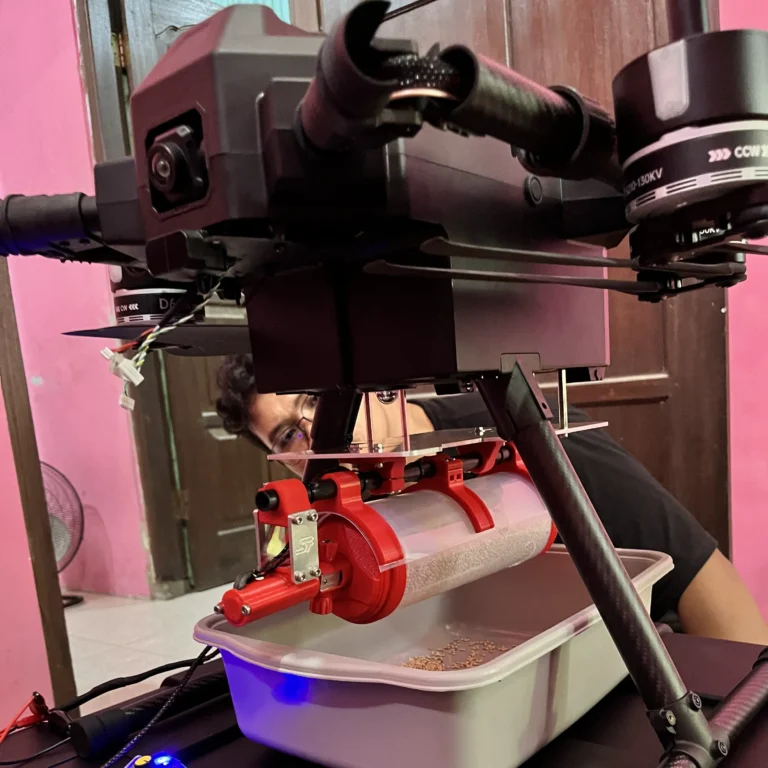 MODIF DRONE UNTUK PEMBAWA KUMBANG!!!